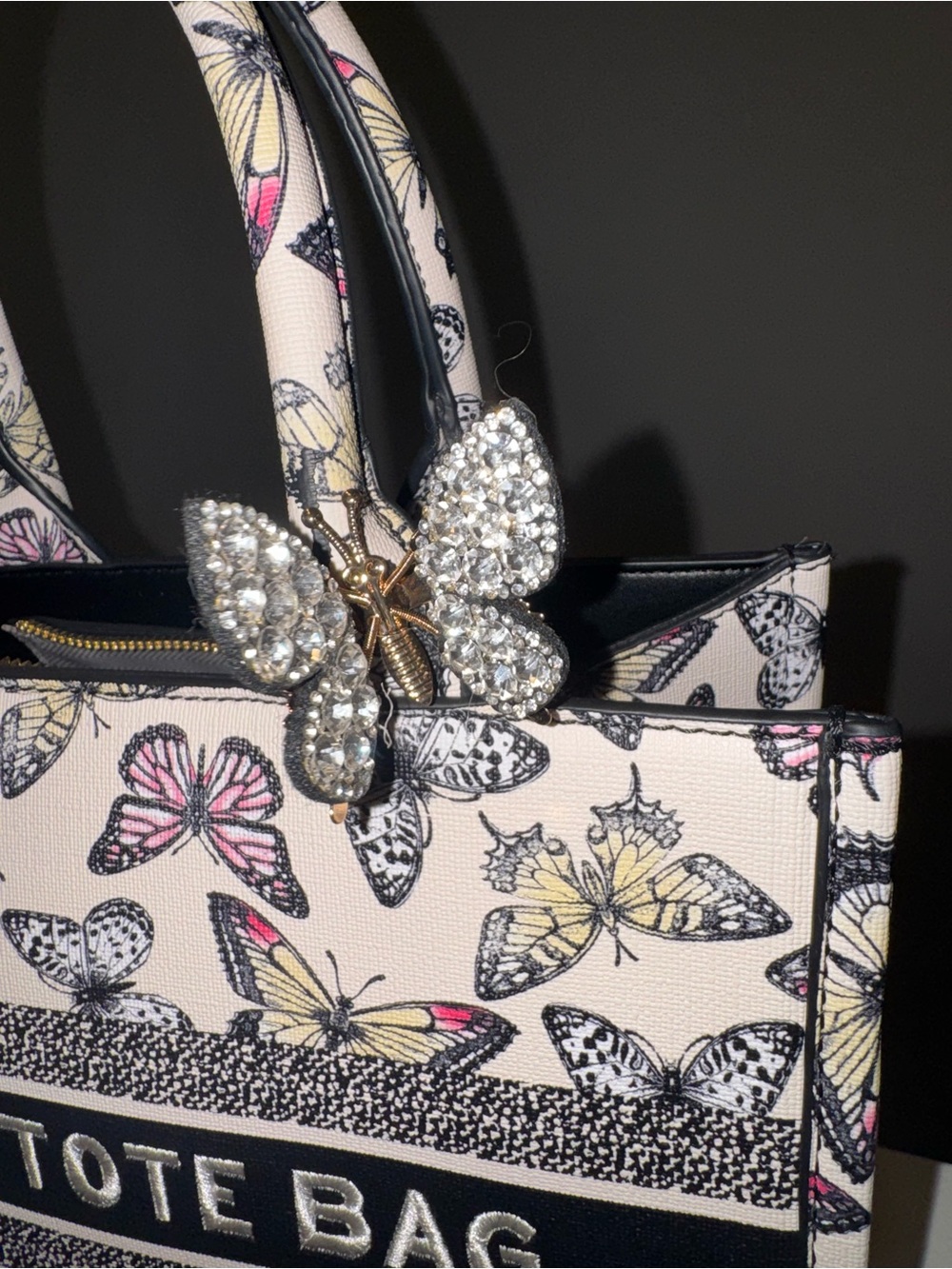 Butterfly Tote - Picture 7 of 7